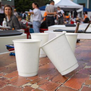 disposable paper cups catering events bulk uk